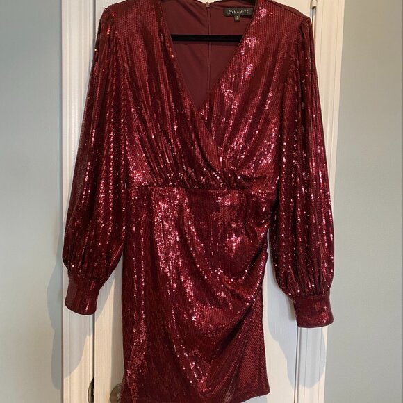 Dynamite Burgundy Sequin Long Sleeve Mini Dress – Size M (NWOT) - Picture 3 of 10
